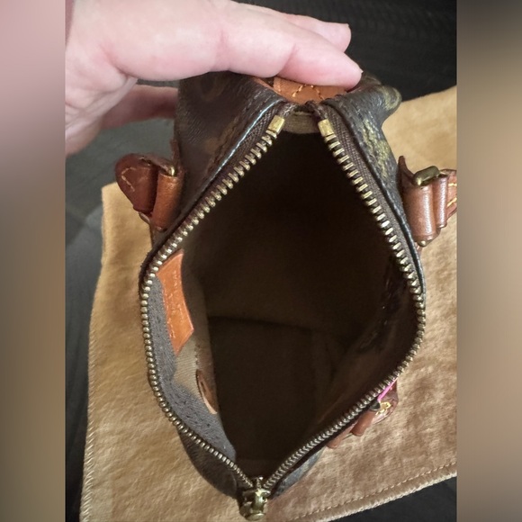 🩷❤️Louis Vuitton RARE mini Speedy HL❤️🩷 - Picture 11 of 13